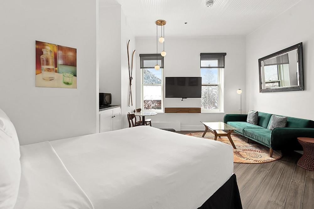Independence Square 202, Hotel Room Over-Looking The Mall And Aspen Mountain 外观 照片
